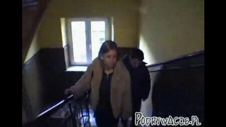 Ho incontrato una ragazza in metropolitana e l'ho trascinata a letto