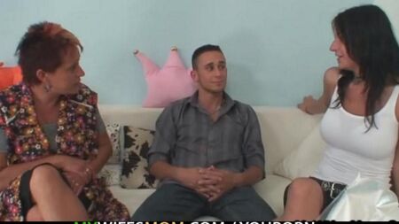 Ho lasciato il ragazzo con mia madre e hanno scelto
