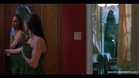 Jennifer O'Neill nuda - Impegnata