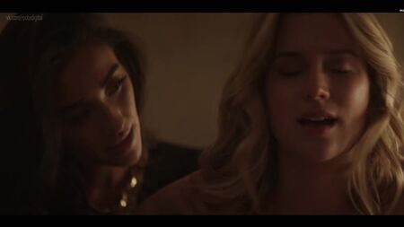 Elizabeth Lail – You Stagione 1 Episodi 1–10 (2018) 1080p Nuda? Sexy! Guarda online / Elizabeth Lail – You