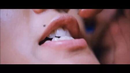 Scena di sesso bollente con l'attrice tamil Tapsee