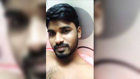 Scena di nudo gay tamil bollente