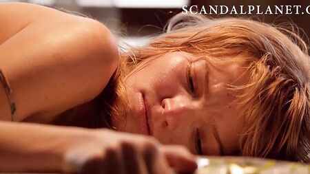 Raccolta di scene di sesso con Sasha Luss nuda