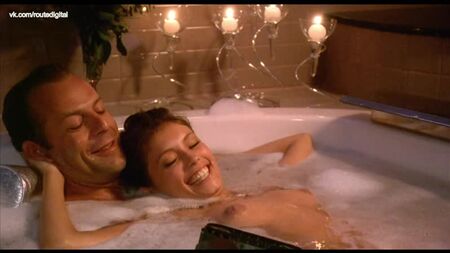 Jane March nuda – Il colore della notte (1994) HD 1080p Guarda online Blu-ray / Jane March – Il colore della notte