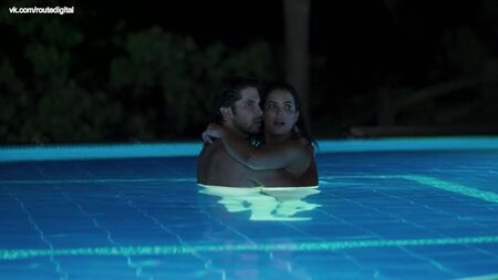 Gaby Espino Nude - Giocare con il fuoco (AR-2019) HD 1080p Guarda online / Gaby Espino - Giocare con il fuoco