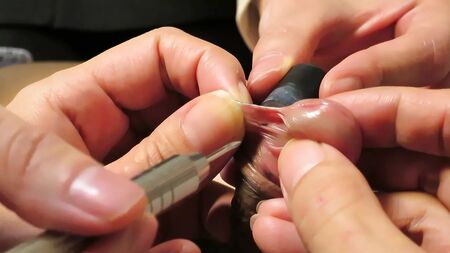farsi un piercing al frenulo del pene