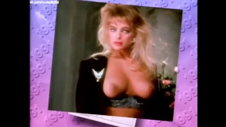 Erika Eleniak nuda - Profilo della Playmate di luglio 1989 di Playboy. Guarda online