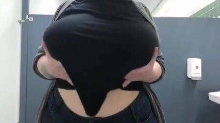 Tette bianche enormi