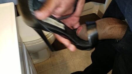 Sborra sui tacchi di Steve Madden