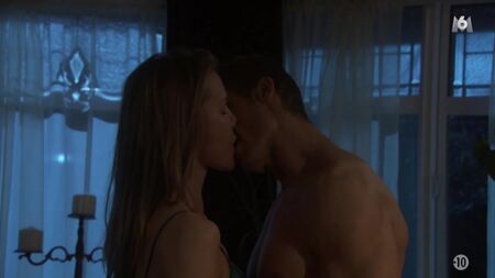 Josie Davis Nude - Seduced By Lies (2010) HD 720p Guarda online / Josie Davis - Sedotta dalle bugie