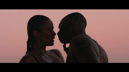 Paula Patton - Traffik (2018) HD 1080p Nuda? Sexy! Guarda online