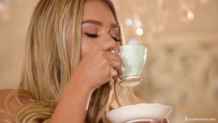Tahlia Paris (High Time) [2017, Solista, Bionda, Posing, Porno, HD 1080p]