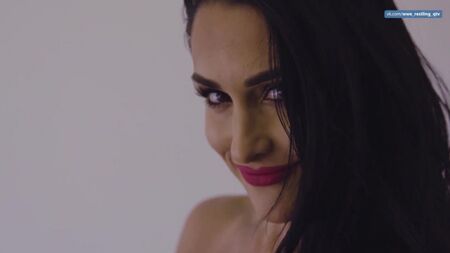 [WWE QTV]☆[Servizio fotografico di luglio con Nikki Bella in bikini!]Nikki Bella in bikini per un servizio fotografico]