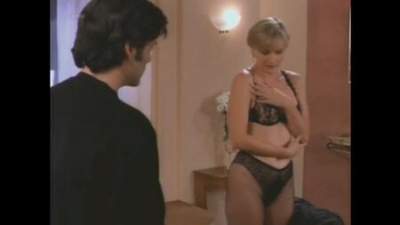 Denise Crosby nuda - Red Shoe Diaries - Stagione 3, Episodio 10 (Lo psichiatra) (USA 1994) Bassa qualità