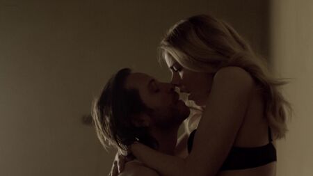 Amanda Schull – 12 Monkeys (2016) Stagione 2, Episodio 12 HD 1080p Nuda? Sexy! Guarda online / Amanda Schull – 12 Monkeys