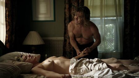 Molly Price nuda - Shameless stg. 2, ep. 2-3 (2012) HD 1080p