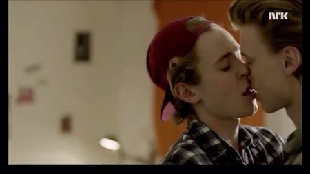 SCENA DI SESSO TRA ISAK E EVEN