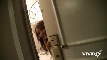 Tila Tequila - Sborrata anale e squirting