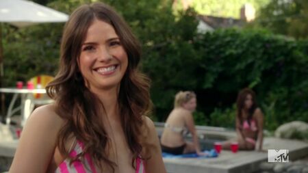 Shelley Hennig Sexy - Zach Stone Is Gonna Be Famous (2013) Stagione 1, Episodi 2-4: Guarda online