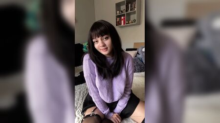 Ragazza con il dildo – che sgualdrina