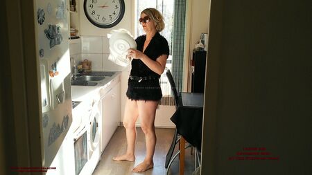 Milf cougar di 47 anni in cerca di un ragazzo