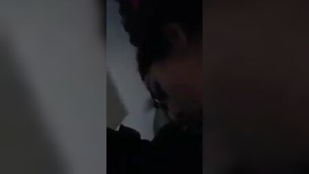 ragazzina in una orgia