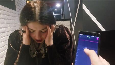 Mutandine vibranti in un ristorante pubblico