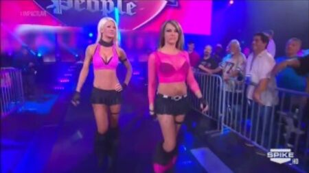 [#My1] TNA Impact Wrestling 4 ottobre 2014 - L'entrata delle Beautiful People