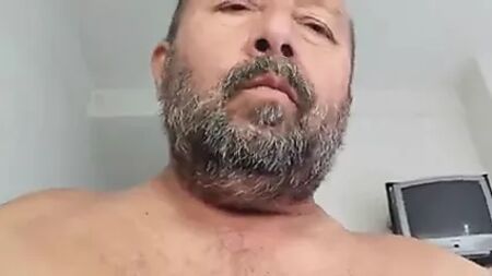 Il nonno che fa lo stronzo
