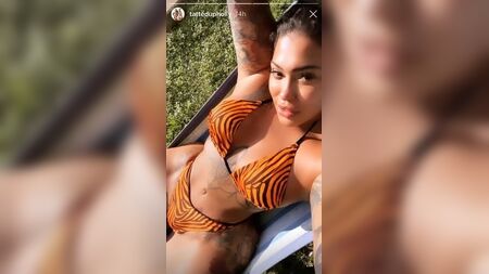 Holly tutta tatuata - Parte 2