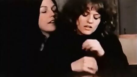 Scene classiche - Sesso lesbico non consensuale