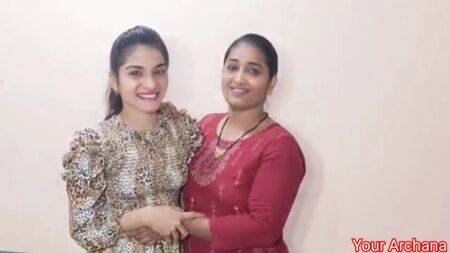 Didi, hai sedotto Jiju. Hai insegnato a Sali come sedurlo e come fare sesso con sua sorella, con l'audio in hindi?