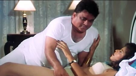 Film indiano - La scena di sesso di Randi in Loha (1978)