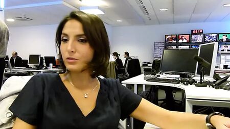 Aziza Wassef, la giornalista egiziana sexy e la sfida della sega