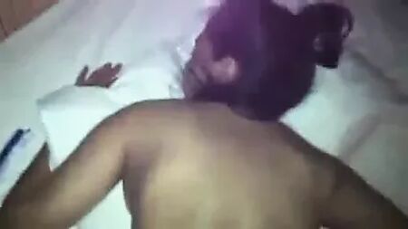 La povera moglie viene sodomizzata