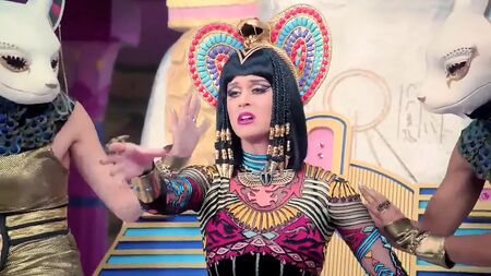 Katy Perry - Dark Horse (versione porno)