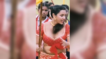 L'ombelico di Priya Anand