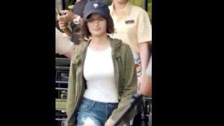Omaggio a Liza Soberano - Cosce e seno