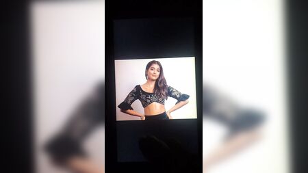 Pooja Hegde: tributo con gemiti intensi 01