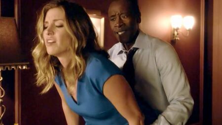 Dawn Olivieri: sesso da dietro in "A House of Lies"