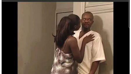 L'attrice di Nollywood Mercy Johnson si fa scopare come una cagna!