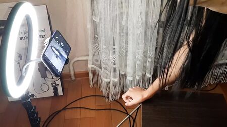 Mi sono scopata una blogger con uno strapon - Lesbian-illusion