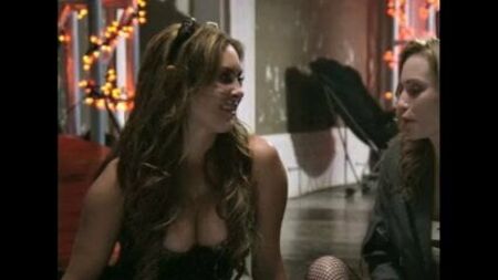 Bobbi Sue Luther - in topless e lesbica