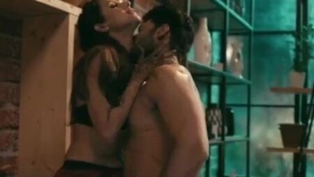 Le scene di sesso di Subha Rajput