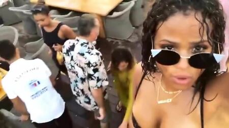 Christina Milian è davvero sexy in vacanza