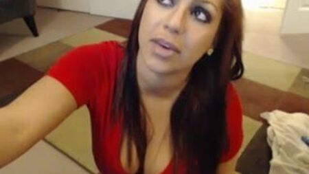 Briana Lee si unge il sedere, di JLS