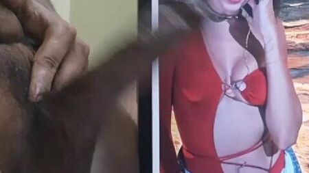 Hande Ercel sexy