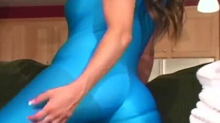 Joi con calzini corti