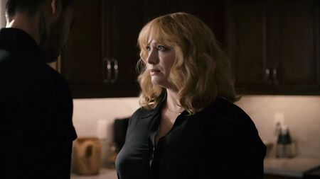 Christina Hendricks - «Good Girls» st. 4, ep. 5