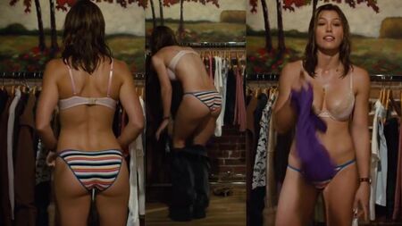 Jessica in bikini: voyeur